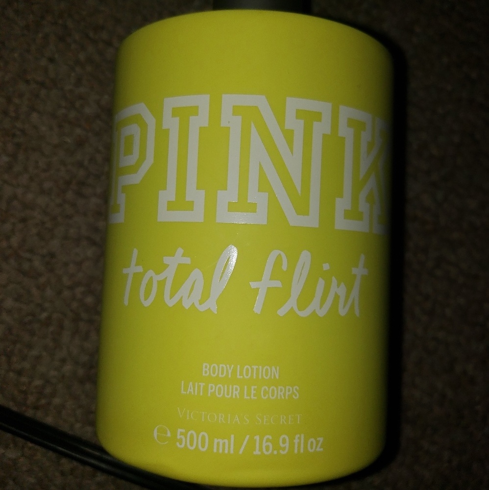 Victorias secret total flirt lotion